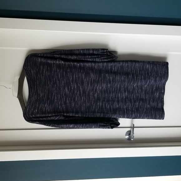 Studio M . Puffy long sleeve dress. Blue. Fits small to medium. Puff sleeves - Picture 2 of 6